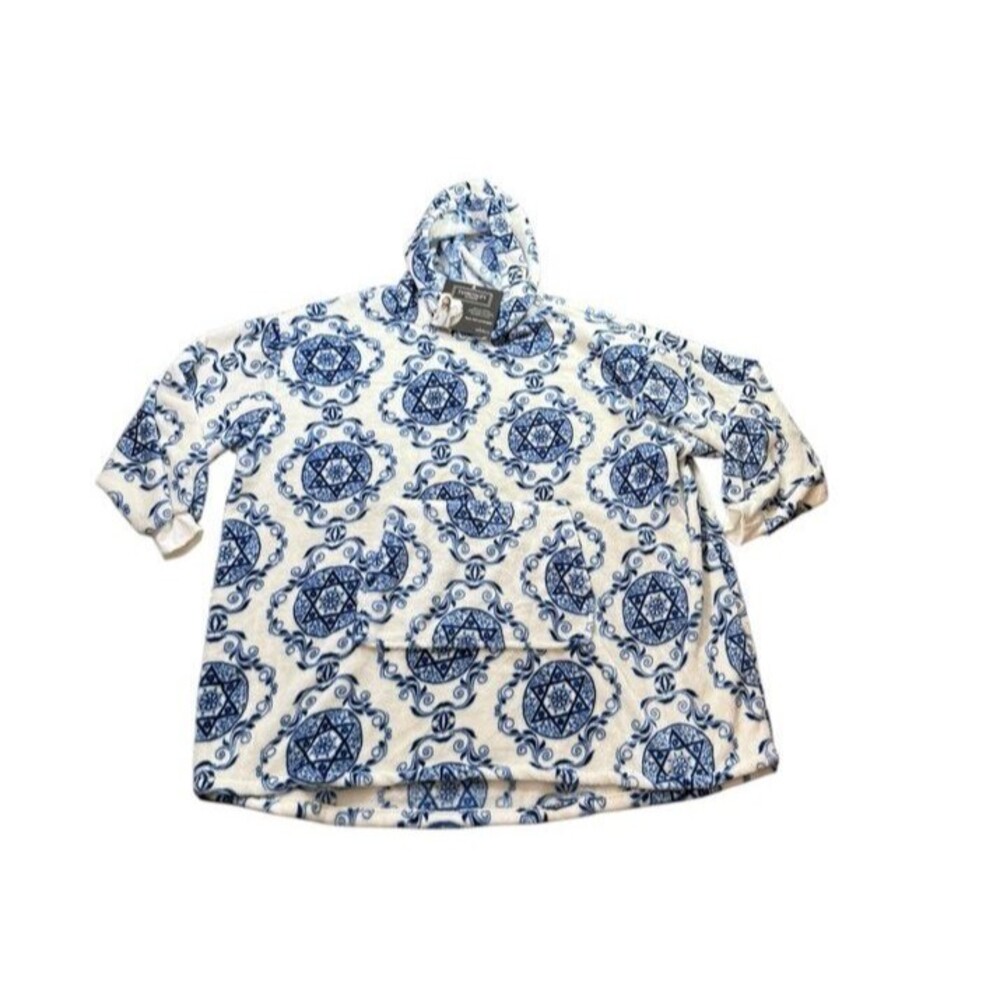 Throwzy by Marlo Lorenz Junior Hooded Blanket Star of David Hanukkah Womens